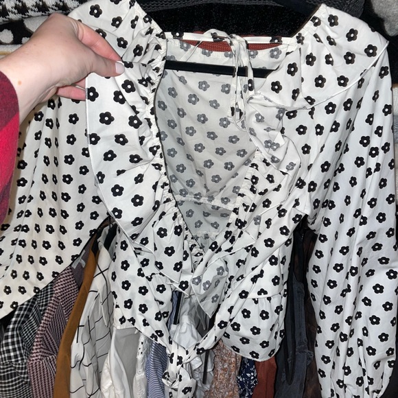 Reclaimed Vintage Blouse - Picture 5 of 8